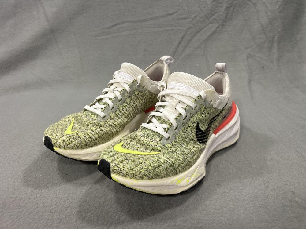Nike ZoomX Invincible Run 3 Shoes Womens Size 7 Green Running Cushioned Sneaker